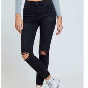 Black high waisted jeans
